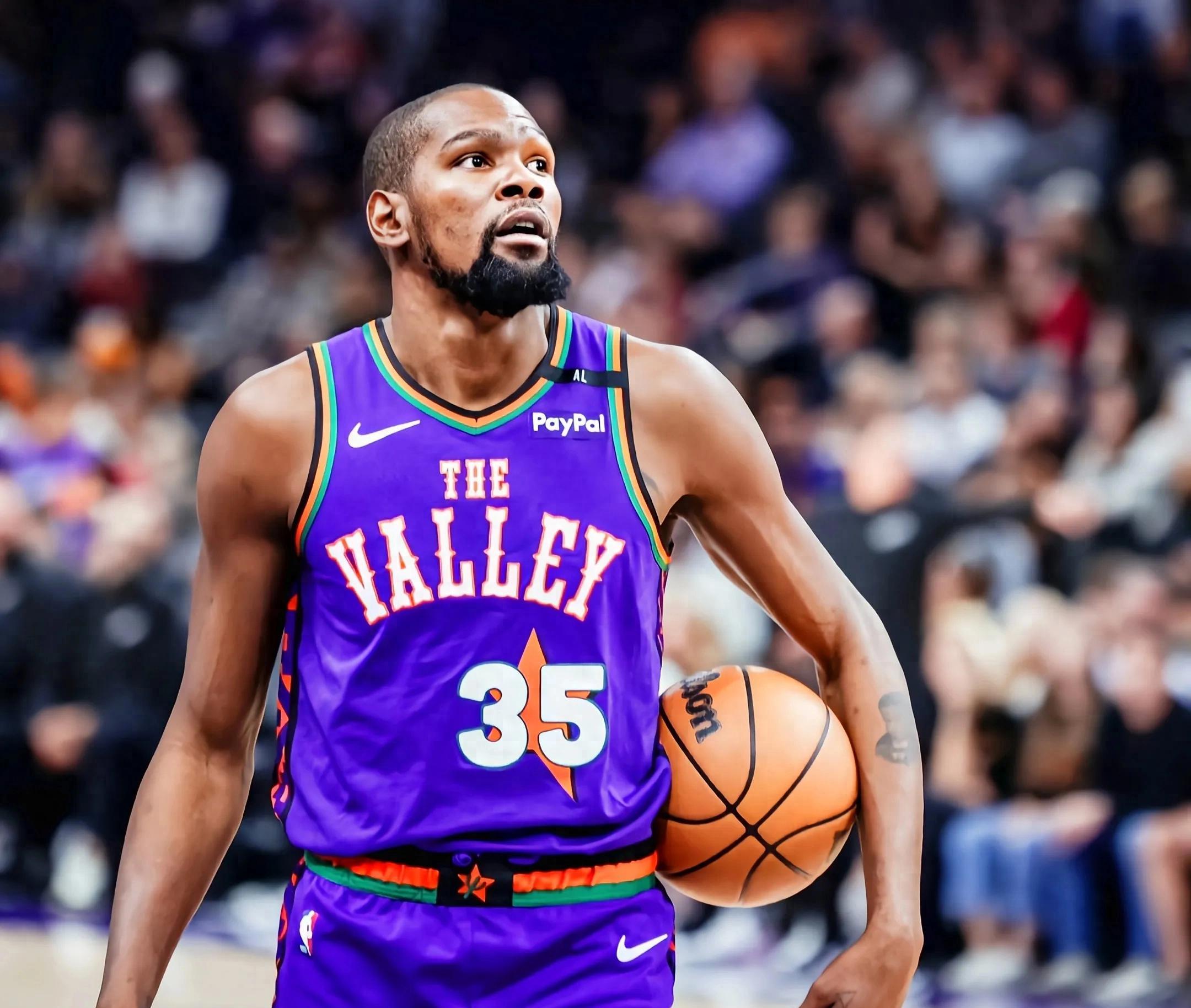 杜兰特迎来十五赛季出色发挥，TL观众热烈欢呼！kaiyun sports下载