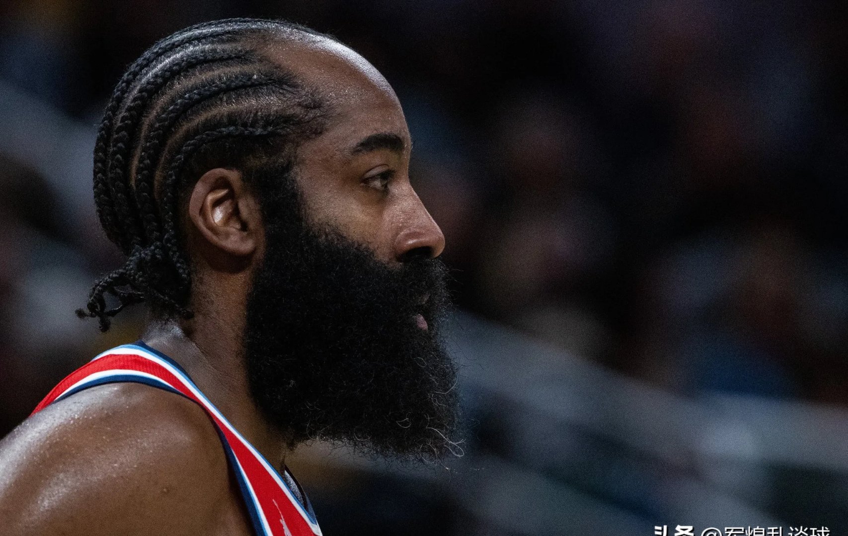 包含哈登连续三场比赛得分超过比赛局势复杂，皇家马德里不断突破！的词条开云app官方正版下载