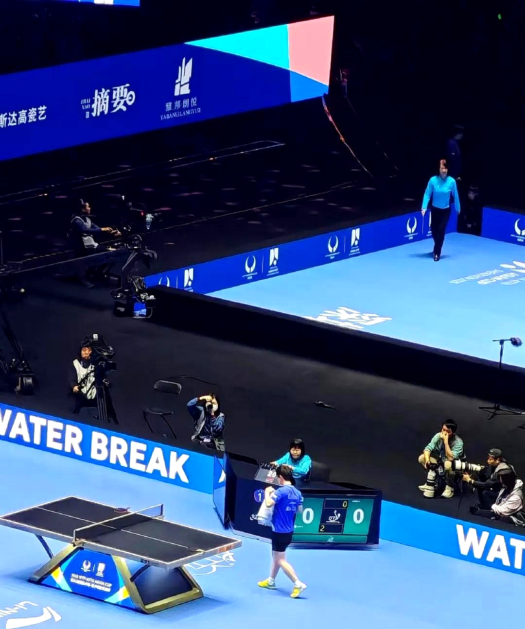 包含国际比赛日全明星赛焦点战；深圳男篮状态回暖；气氛紧张；更衣室氛围转暖的词条kaiyun sports下载